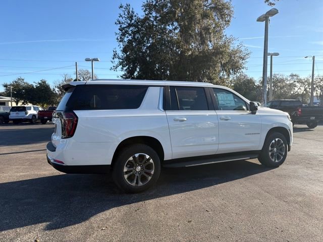 New 2026 Chevrolet Suburban LS image 15