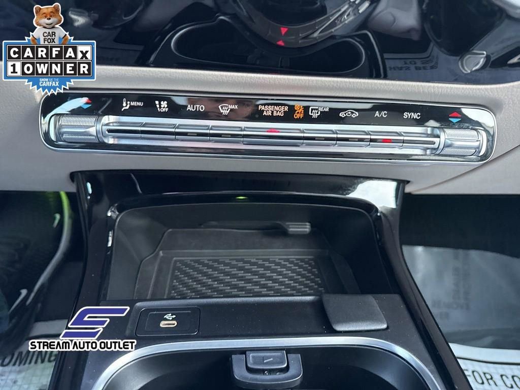 Used 2024 Mercedes-Benz CLA 250 4MATIC image 24
