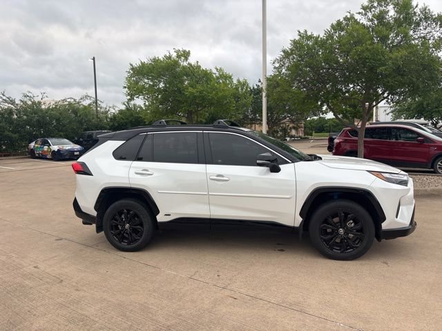 Used 2025 Toyota RAV4 XSE w/ Advanced Technology Package AWD/4WD image 4