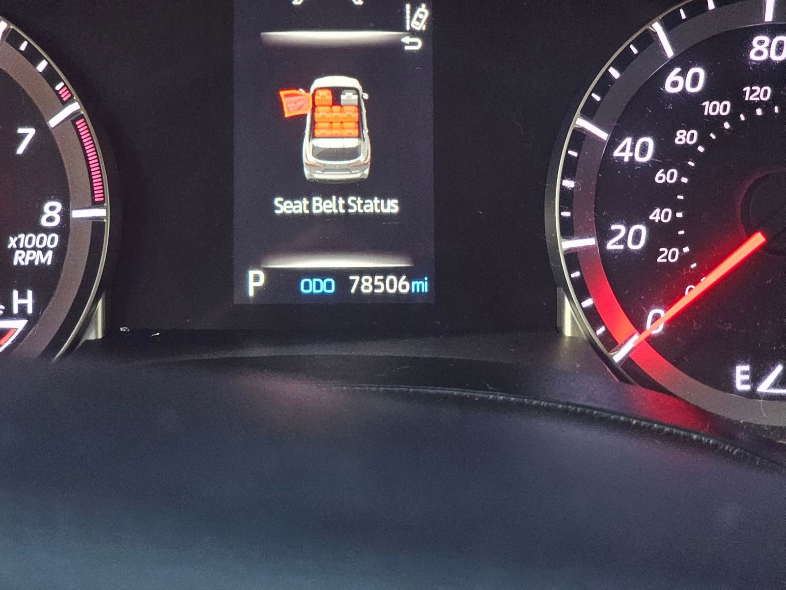 Used 2021 Toyota Highlander LE image 12