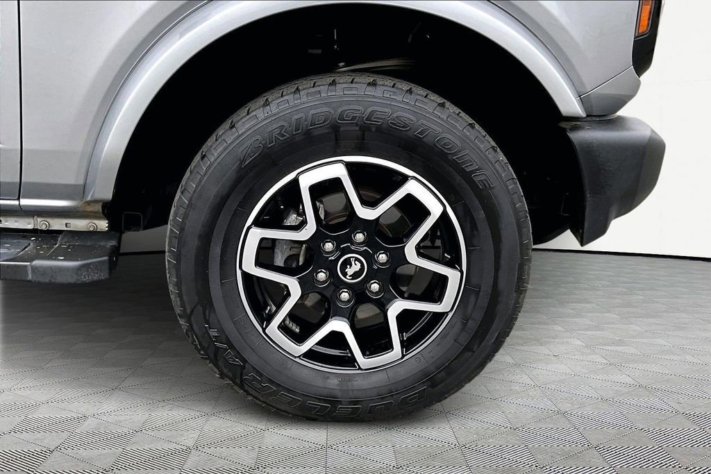 Used 2024 Ford Bronco Outer Banks image 31