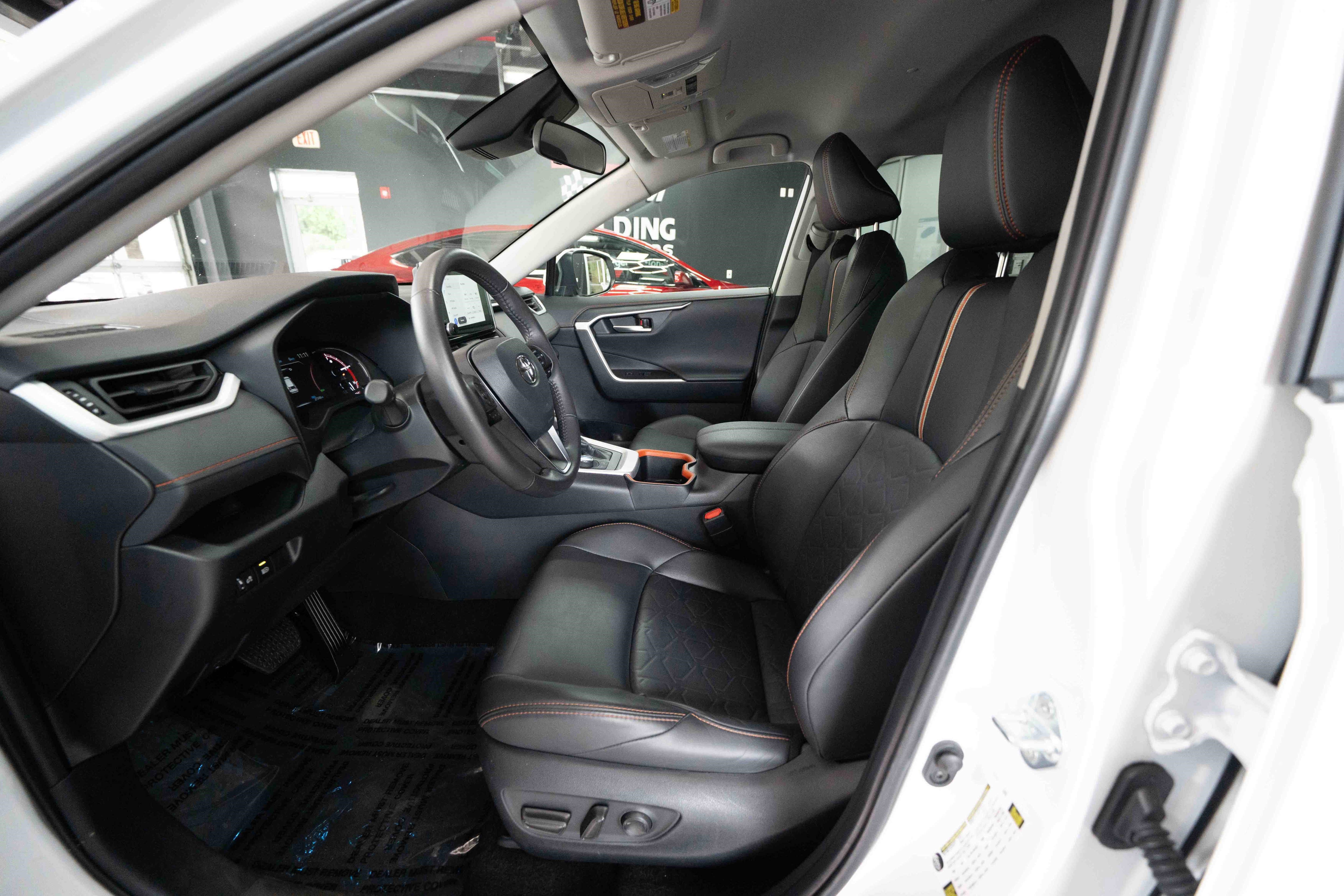 Used 2024 Toyota RAV4 Adventure AWD/4WD image 9