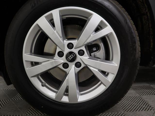 Used 2025 Audi Q5 Premium w/ Convenience Package AWD/4WD image 31