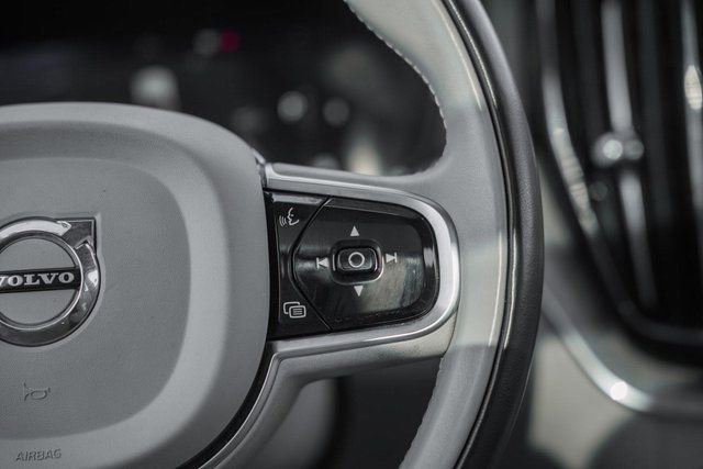 Certified 2023 Volvo XC60 B6 Ultimate w/ Protection Package Premier image 27