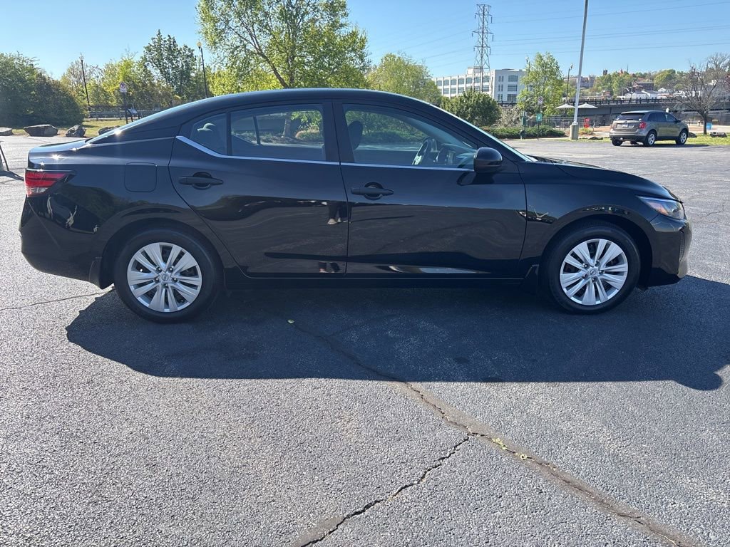 Used 2024 Nissan Sentra S image 4
