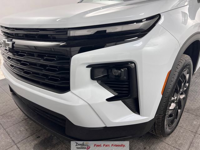 New 2026 Chevrolet Traverse LT w/ Midnight/Sport Edition FWD image 11
