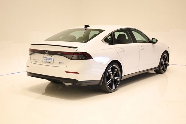 Used 2025 Honda Accord Sport image 4