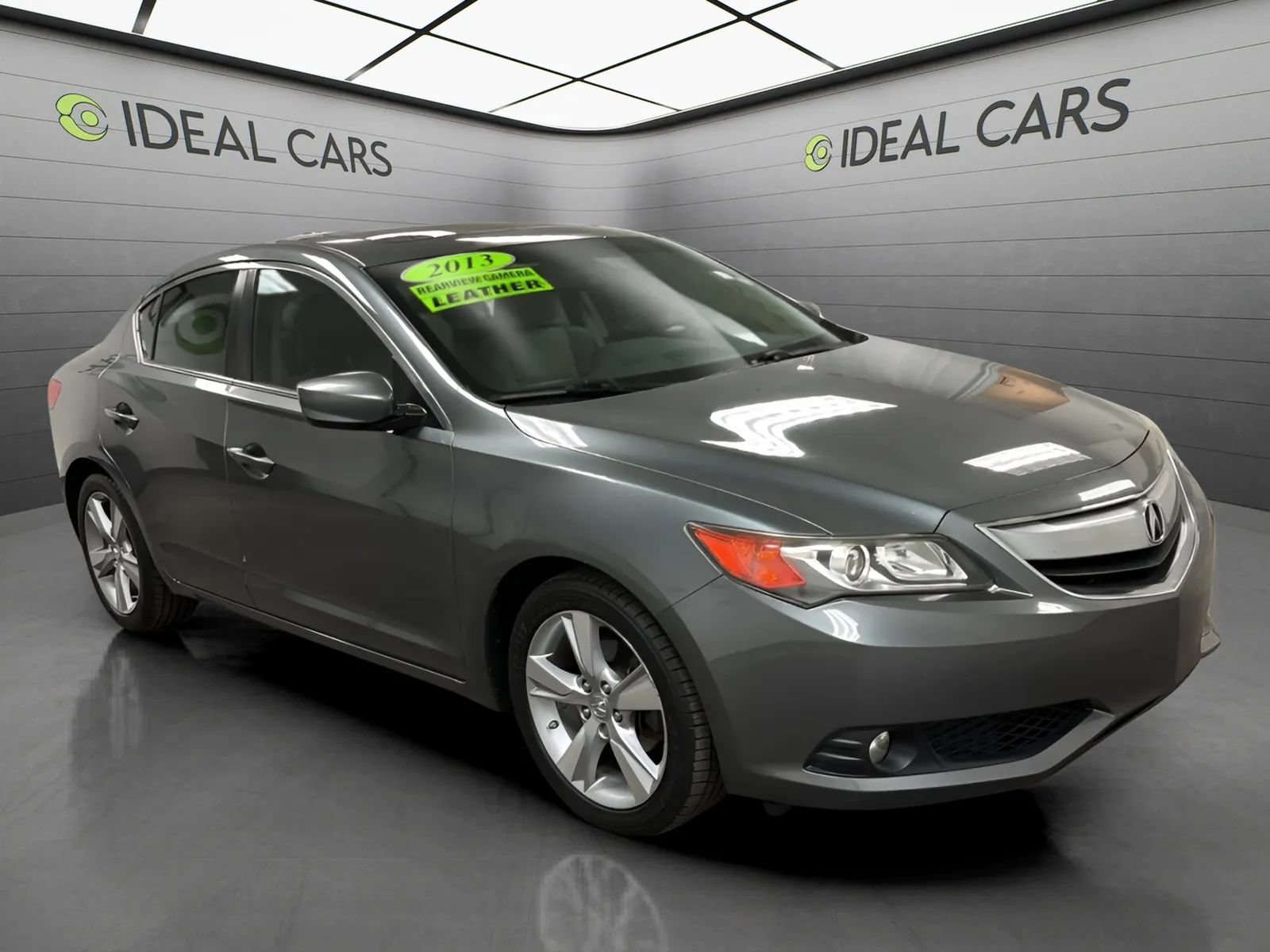 Used 2013 Acura ILX w/ Premium Package FWD image 3