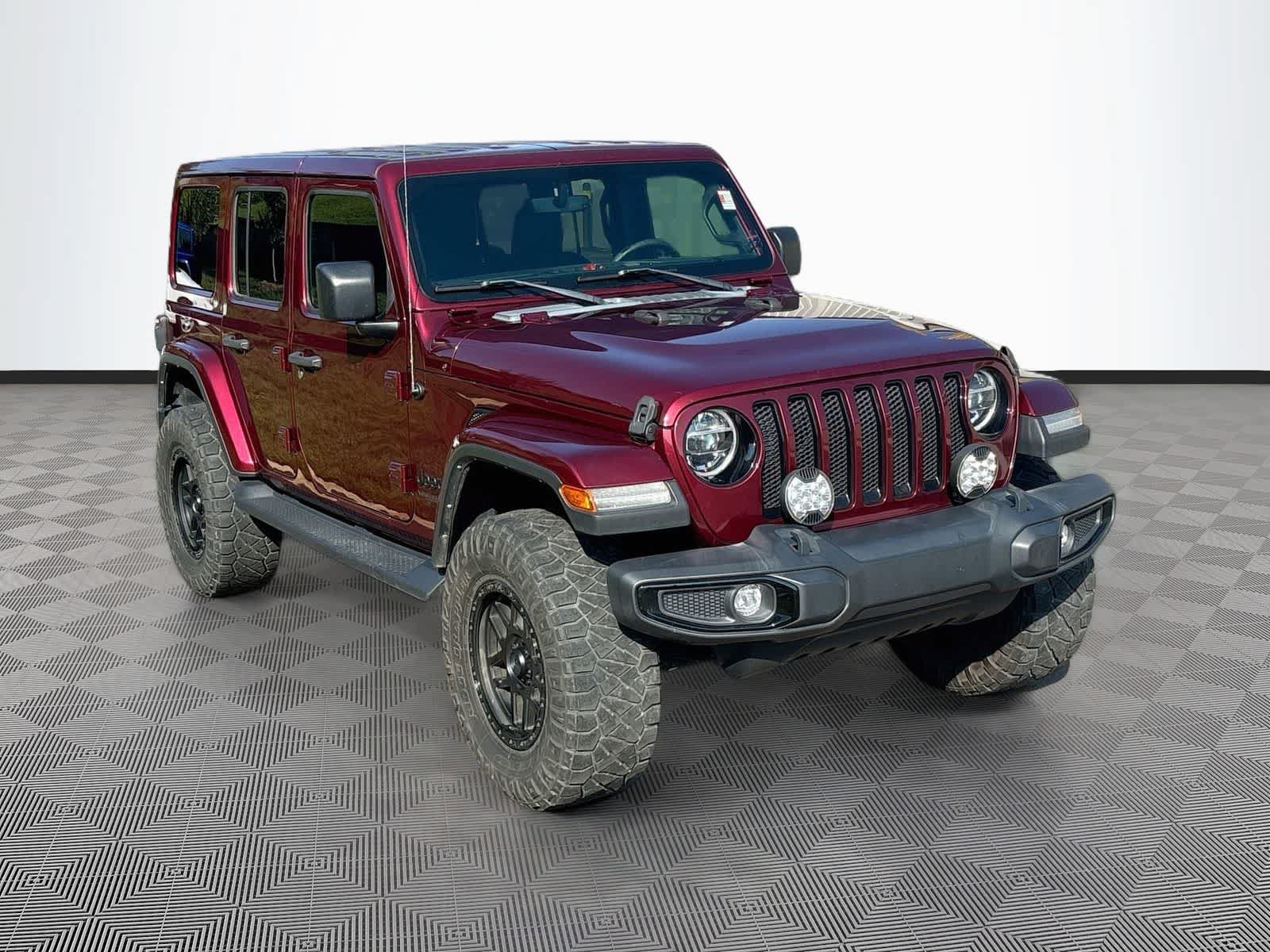 Used 2021 Jeep Wrangler Unlimited Sahara AWD/4WD image 3