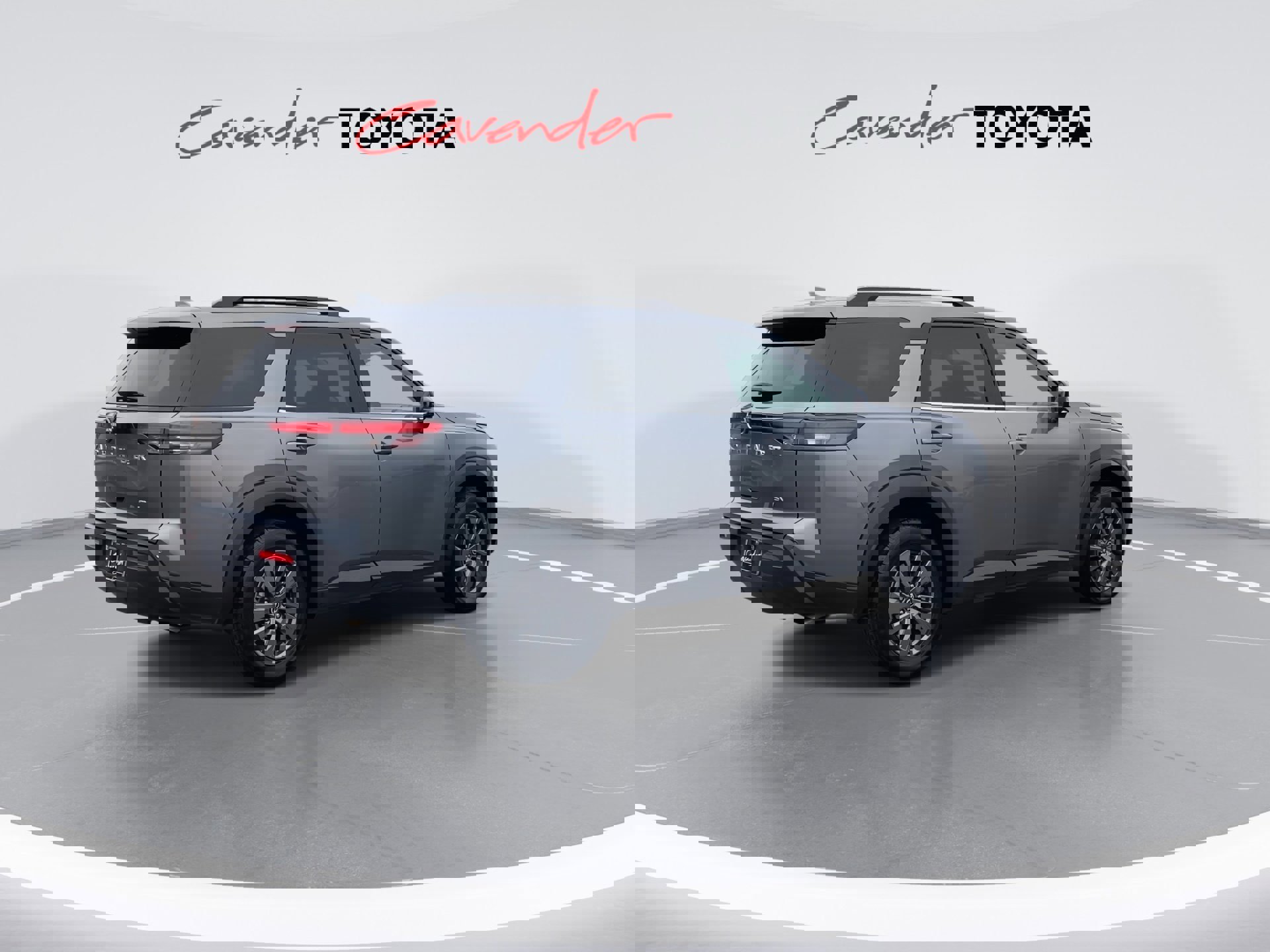 Used 2024 Nissan Pathfinder SV image 8