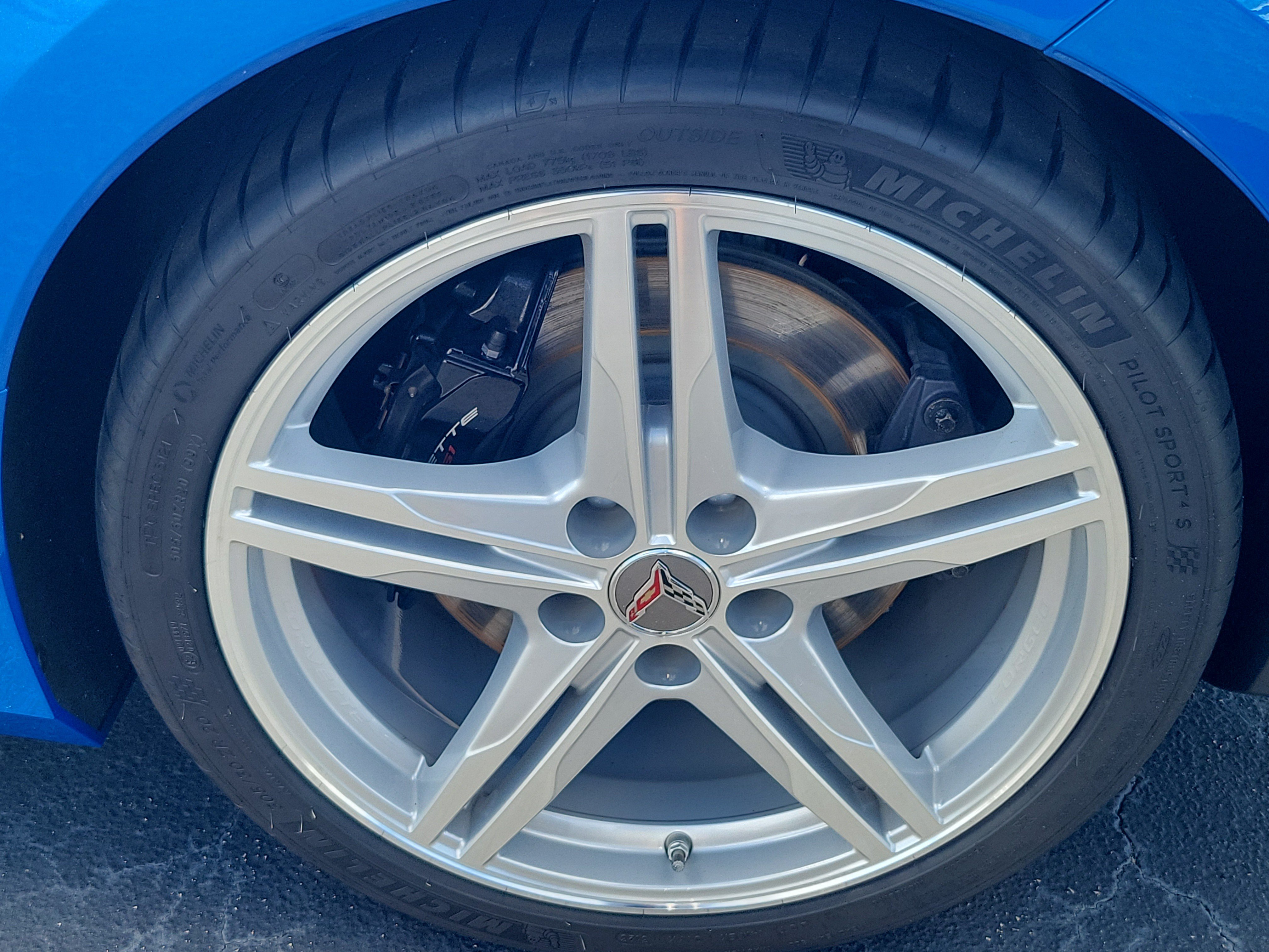 Used 2024 Chevrolet Corvette Stingray Premium Cpe w/ Z51 Performance Package RWD image 10