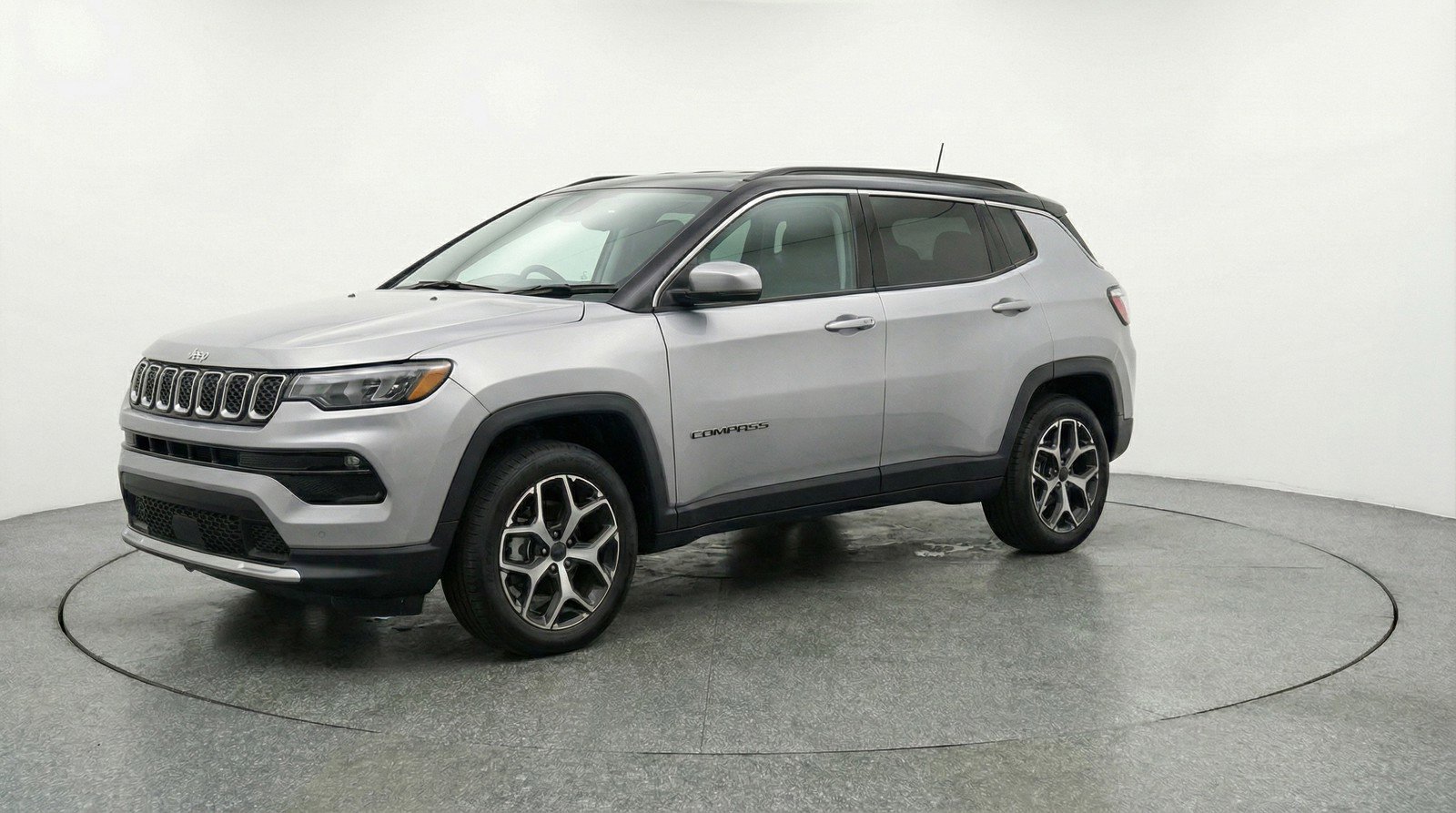 Used 2025 Jeep Compass Limited image 3