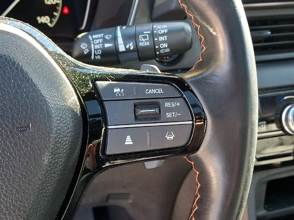 Used 2025 Honda Pilot TrailSport image 26