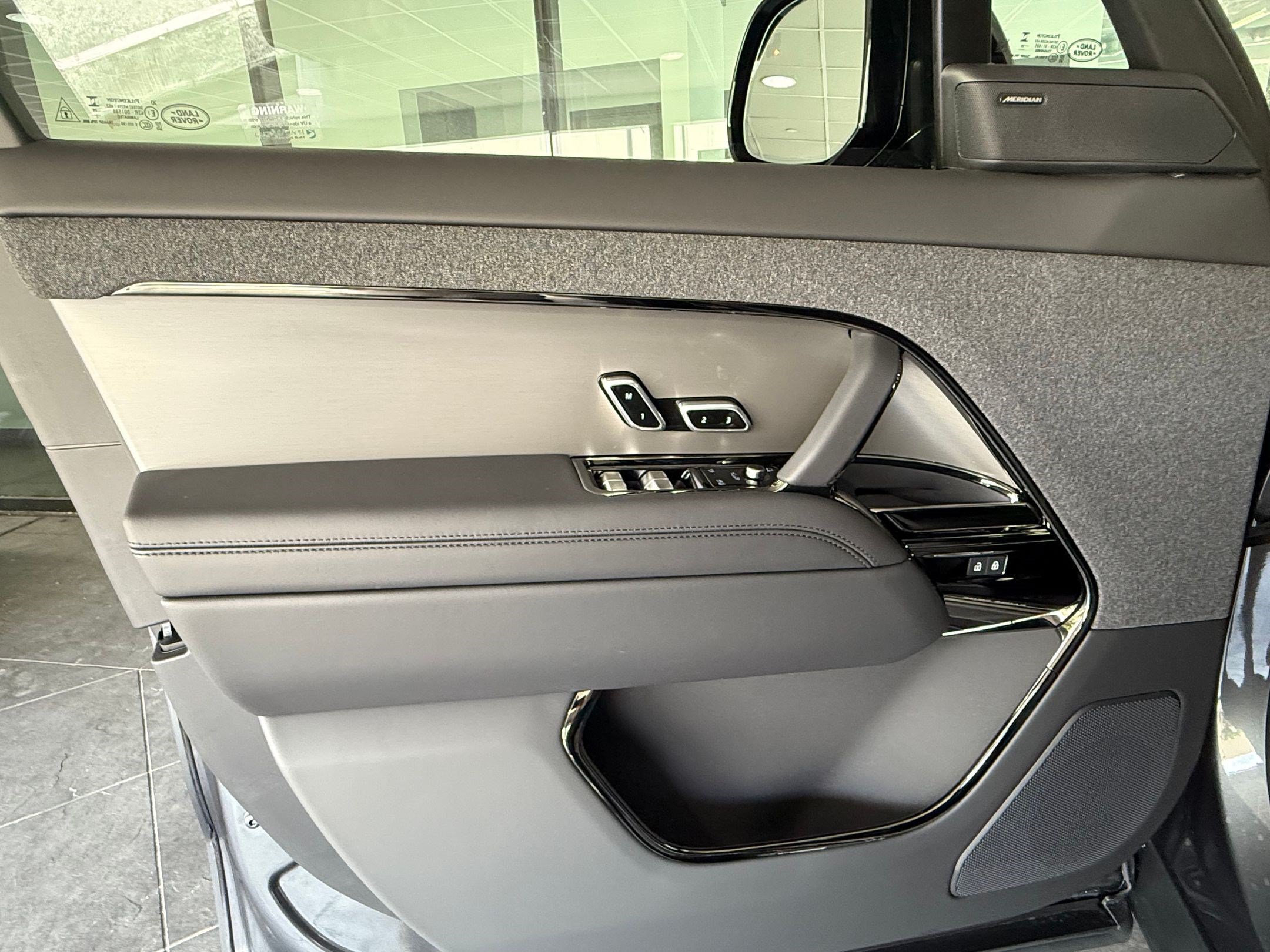 New 2026 Land Rover Range Rover Sport Dynamic SE AWD/4WD image 29