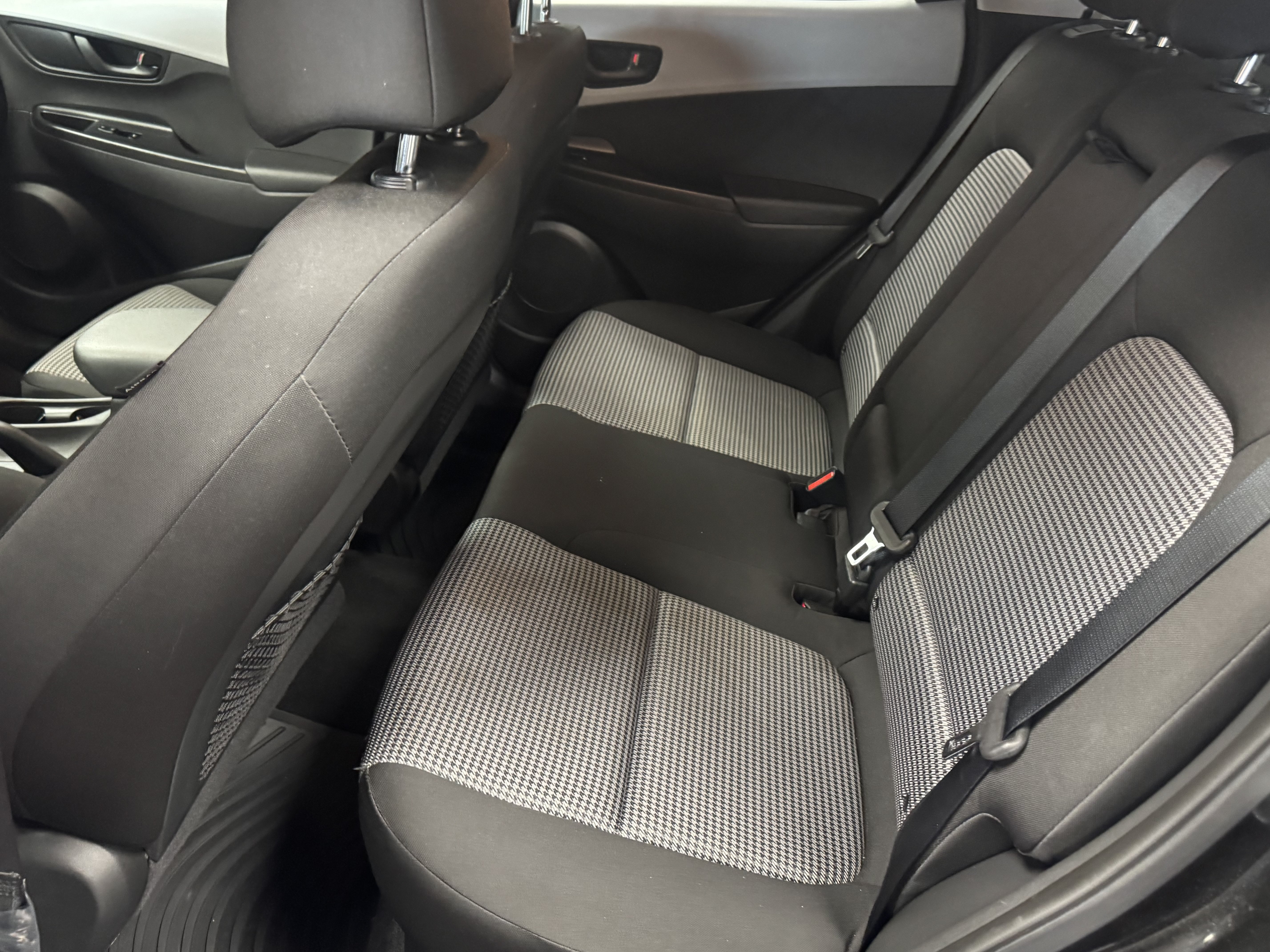 Used 2020 Hyundai Kona SE FWD image 12
