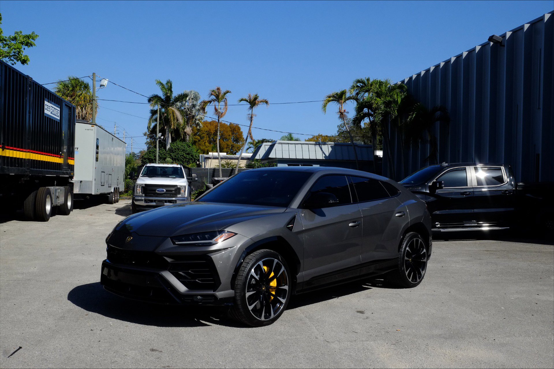 Used 2021 Lamborghini Urus AWD/4WD image 6