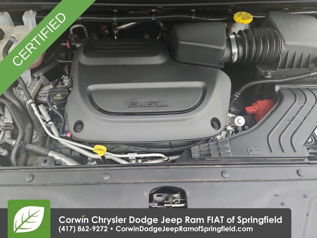 Certified 2025 Chrysler Pacifica Limited image 37