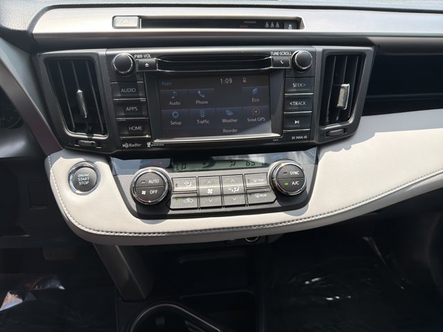 Used 2018 Toyota RAV4 XLE w/ Plus Extra Value Package AWD/4WD image 19