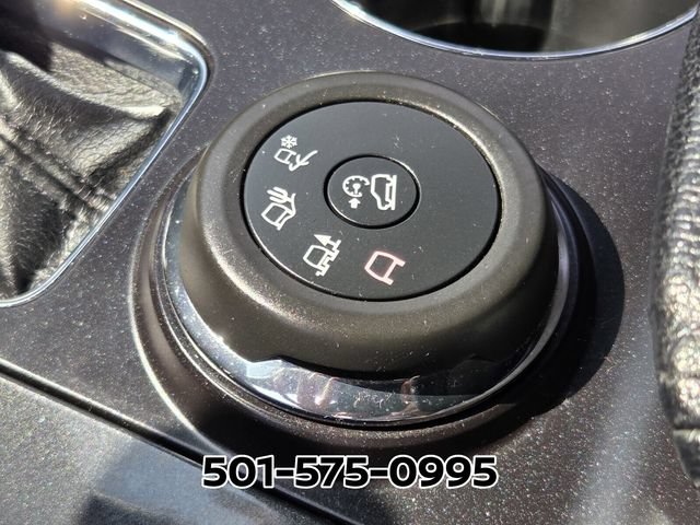 Used 2017 Ford Explorer XLT w/ Equipment Group 201A AWD/4WD image 30