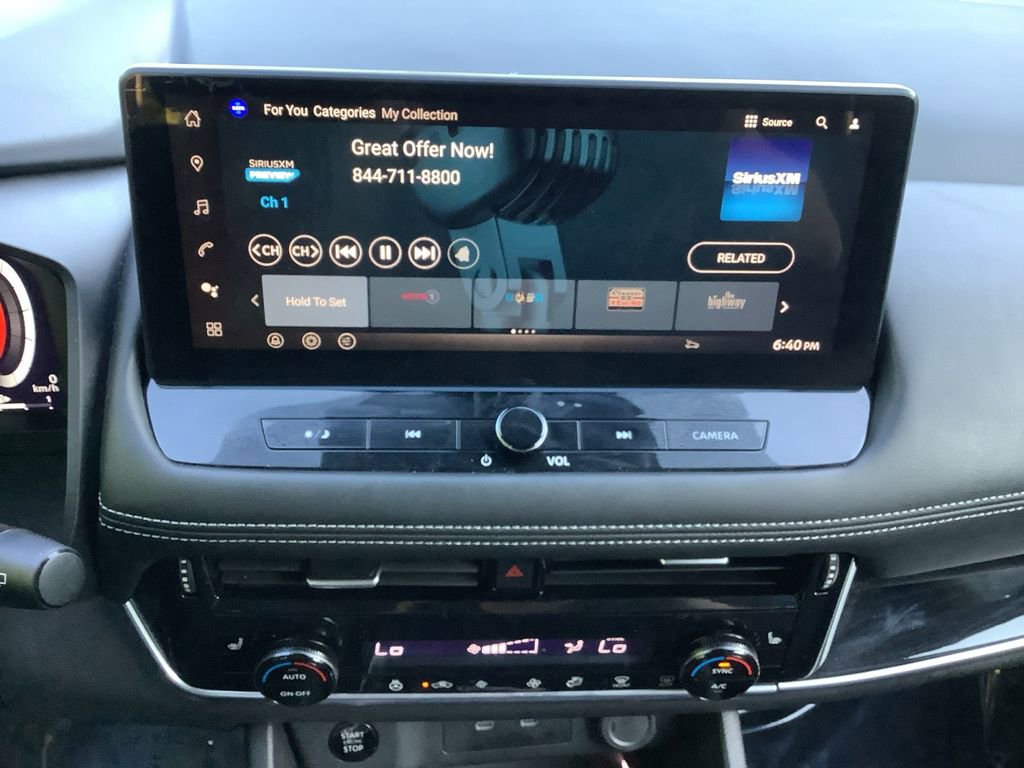 Used 2025 Nissan Rogue SL image 18