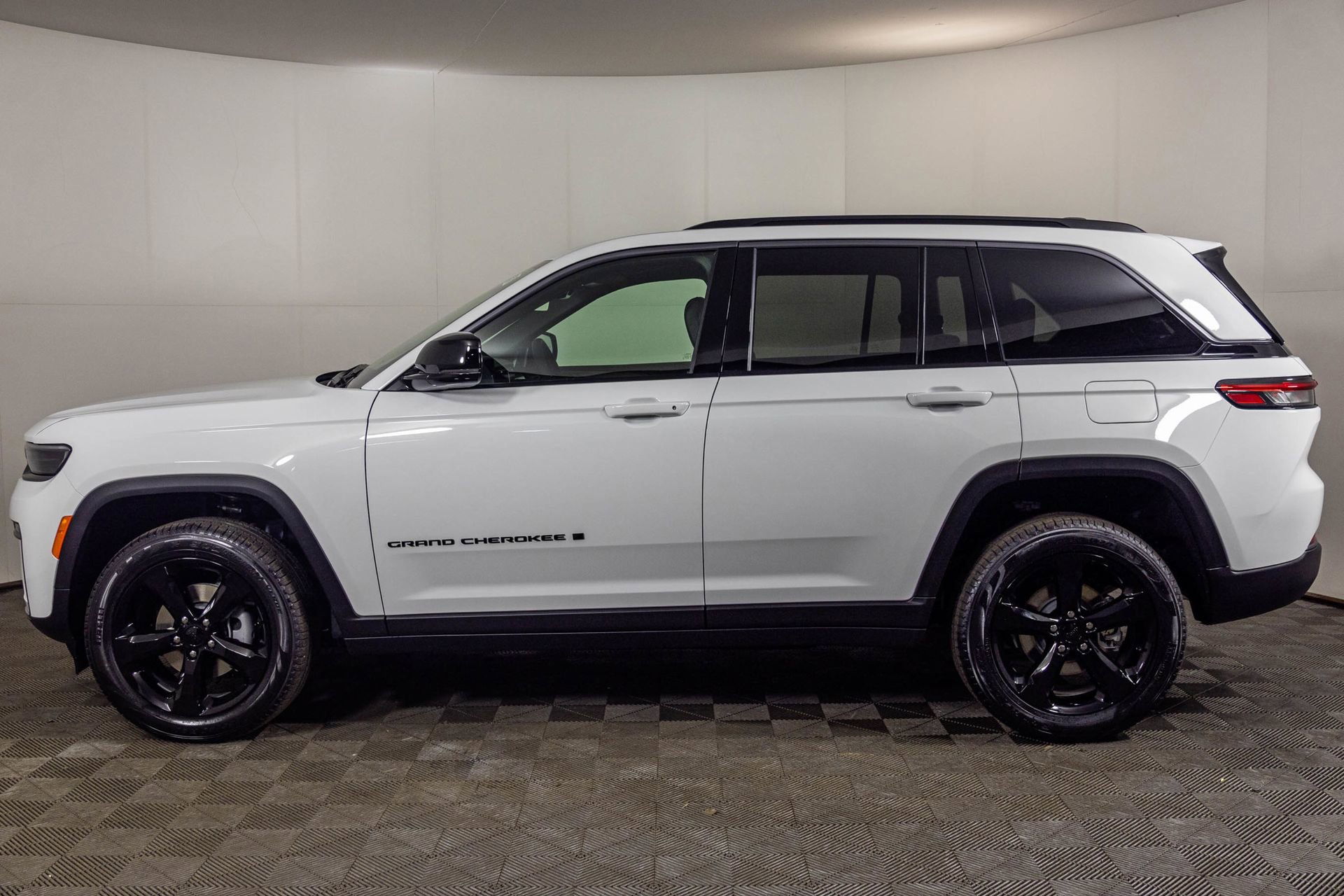 New 2026 Jeep Grand Cherokee Limited image 20