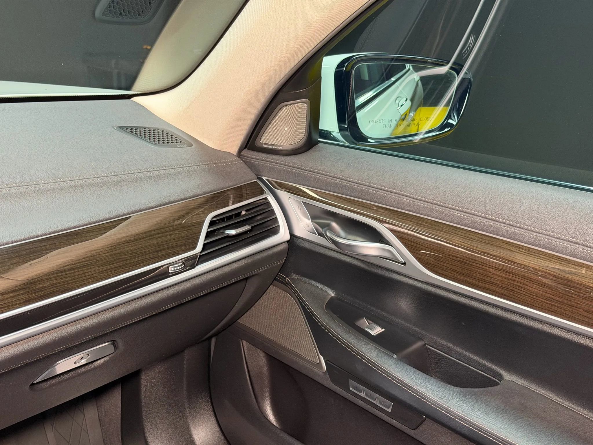 Used 2016 BMW 740i RWD image 23