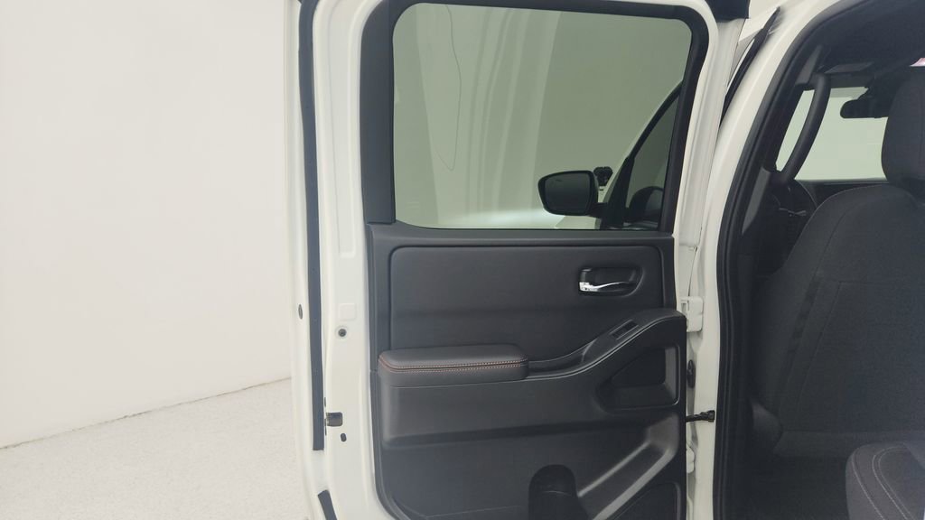 Used 2023 Nissan Frontier PRO-4X w/ Technology Package image 22