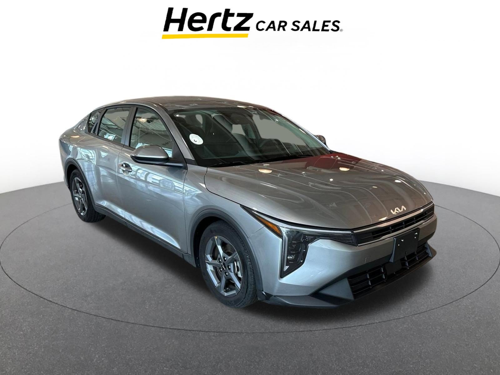 Used 2025 Kia K4 LXS image 1