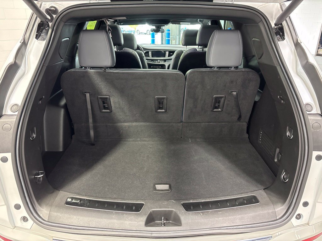 Used 2023 Buick Enclave Essence w/ Experience Buick Package AWD/4WD image 46
