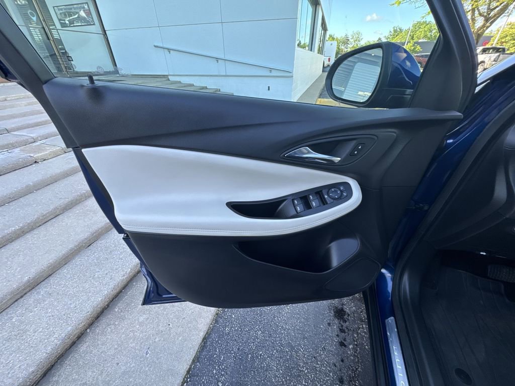 Used 2023 Buick Encore GX Preferred w/ Cold Weather Comfort Package image 20