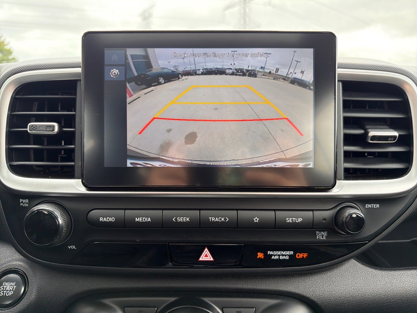 Used 2025 Hyundai Venue SEL image 16