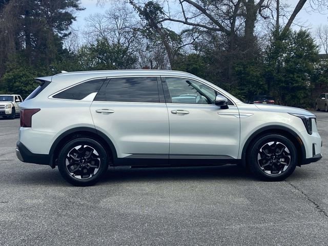 New 2026 Kia Sorento S image 2