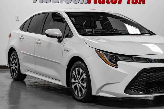 Used 2021 Toyota Corolla LE image 5