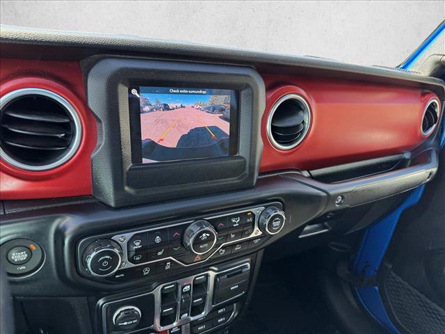 Used 2020 Jeep Gladiator Rubicon w/ LED Lighting Group AWD/4WD image 14
