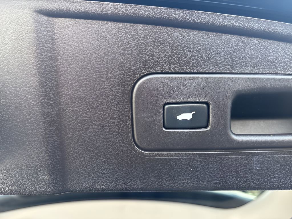 Used 2020 Acura MDX SH-AWD w/ Technology Package image 16