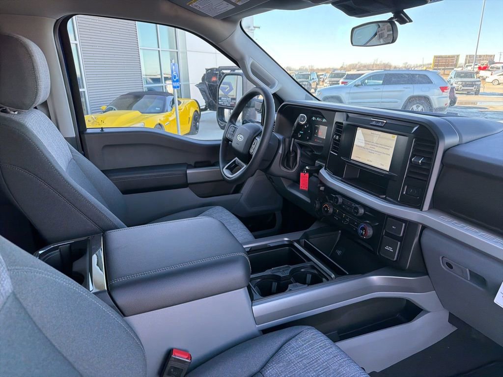 New 2026 Ford F350 XLT w/ FX4 Off-Road Package image 26