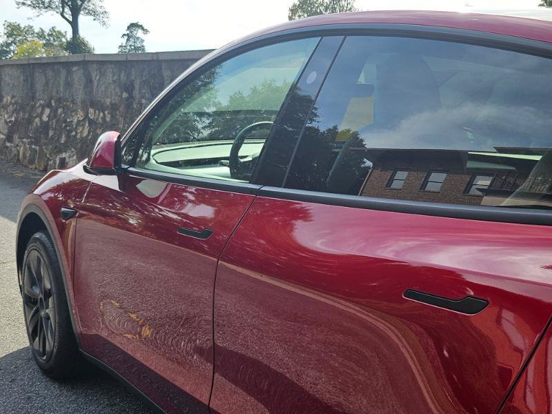 Used 2025 Tesla Model Y Long Range RWD image 23