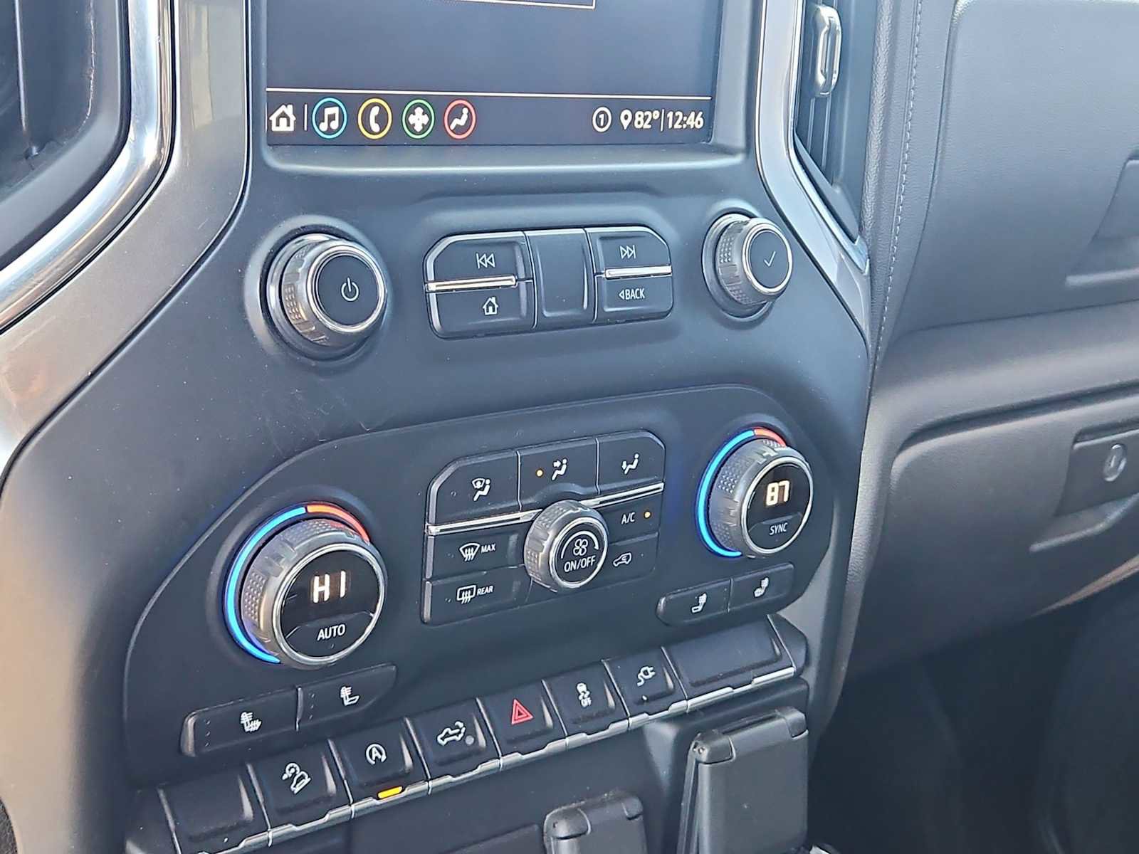 Used 2020 Chevrolet Silverado 1500 RST image 24