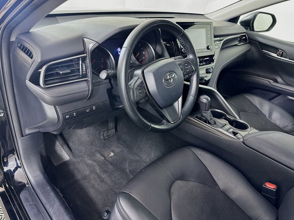 Used 2023 Toyota Camry XSE image 9