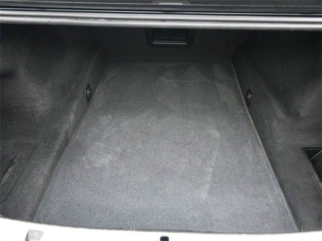 Used 2022 BMW 740i xDrive w/ M Sport Package image 27