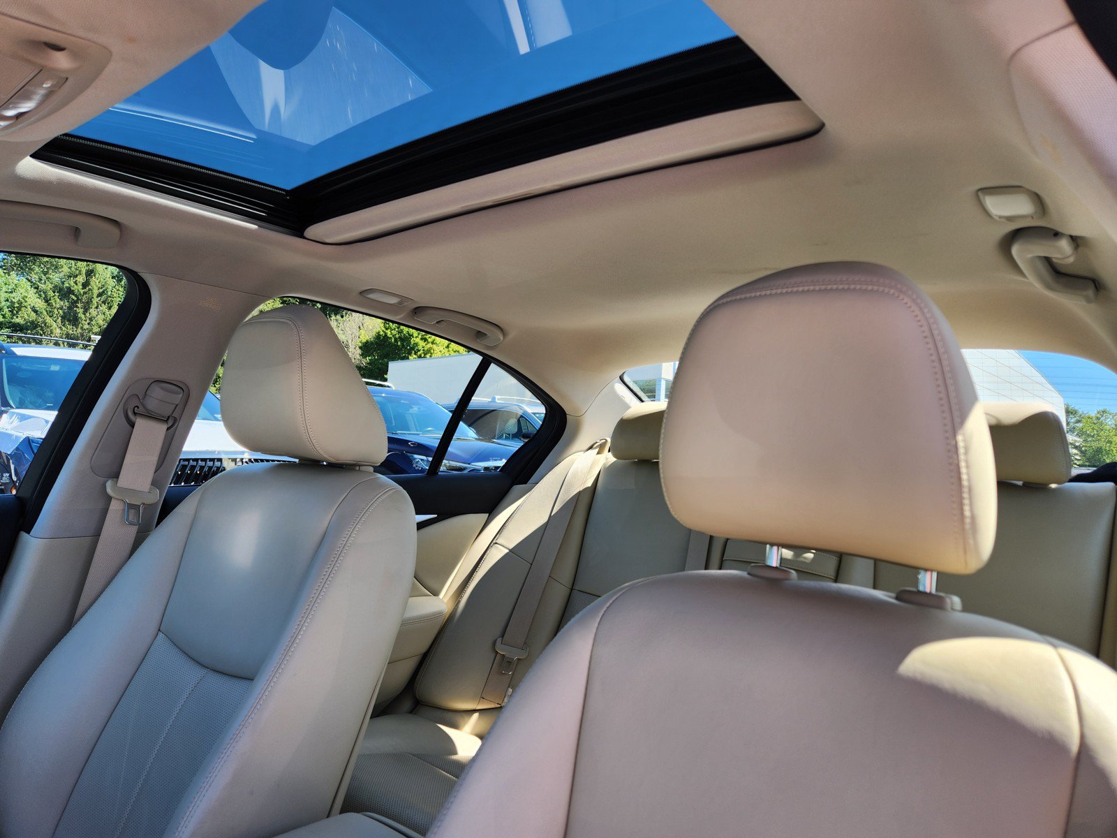 Certified 2018 INFINITI Q50 Luxe w/ Sensory Package (Luxe) AWD/4WD image 12