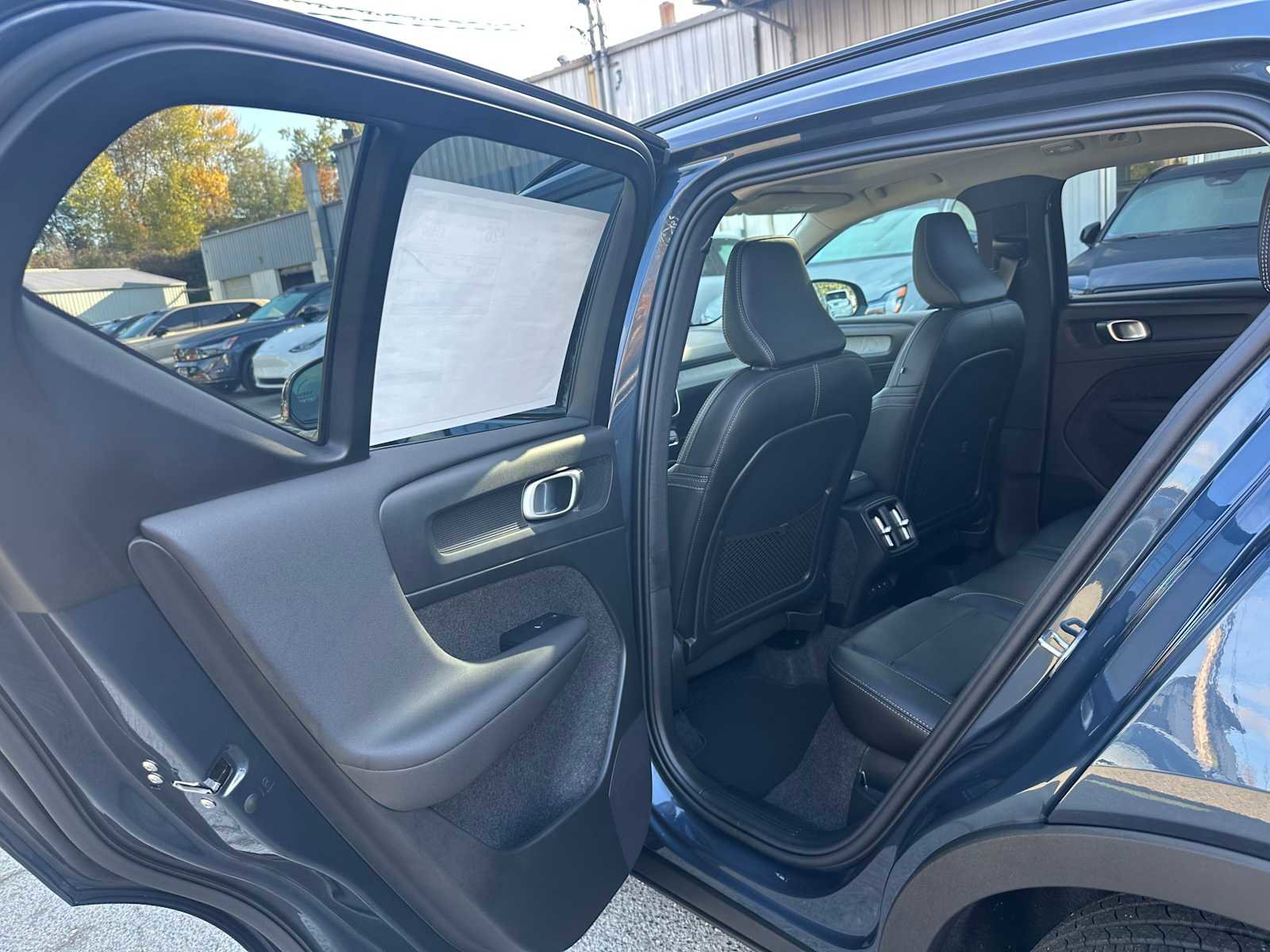 New 2026 Volvo XC40 B5 Ultra w/ Protection Package Premier image 16