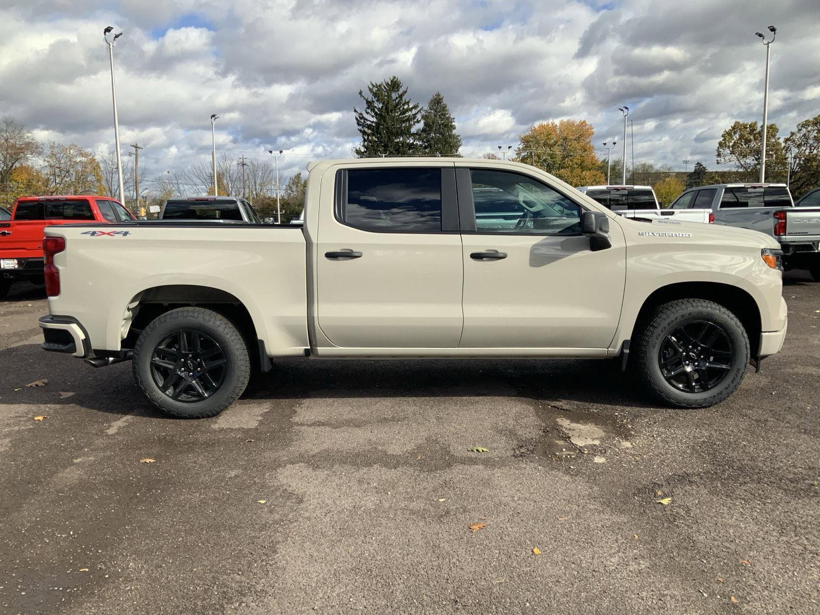 New 2026 Chevrolet Silverado 1500 Custom AWD/4WD image 8