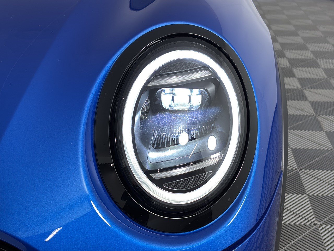 Certified 2025 MINI Cooper S FWD image 12