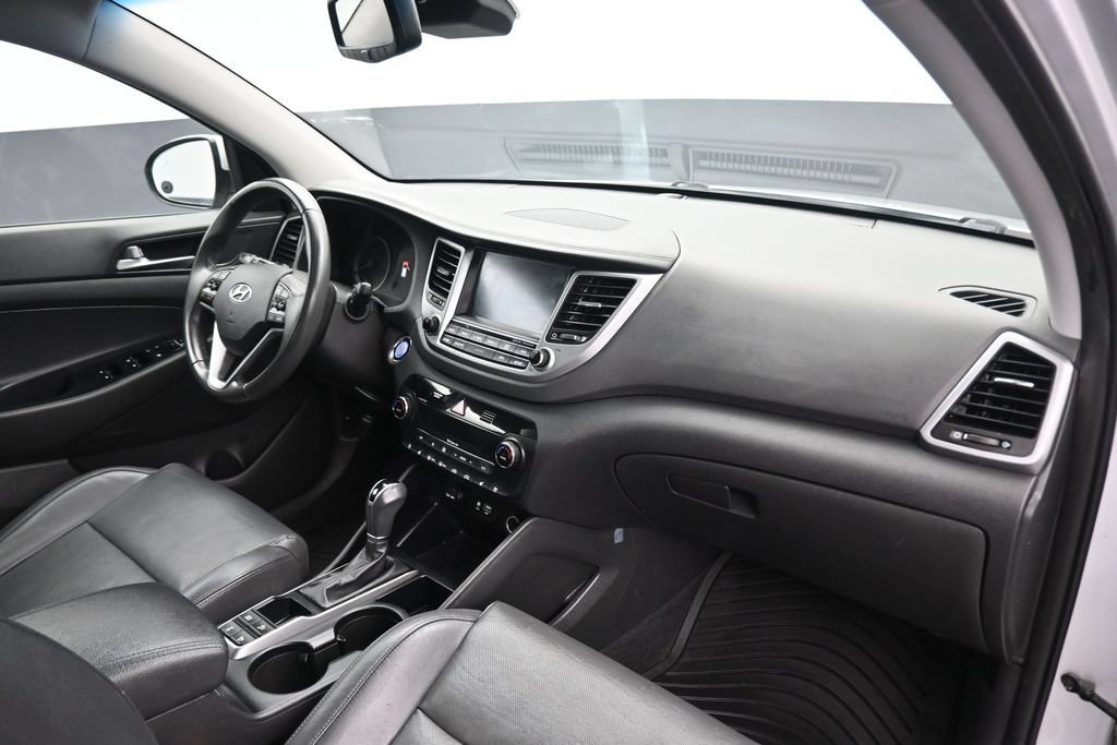 Used 2016 Hyundai Tucson Limited w/ Option Group 03 AWD/4WD image 44