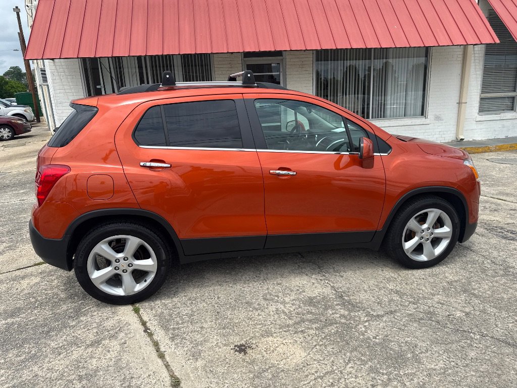 Used 2015 Chevrolet Trax LTZ w/ LPO, Cargo Package image 8