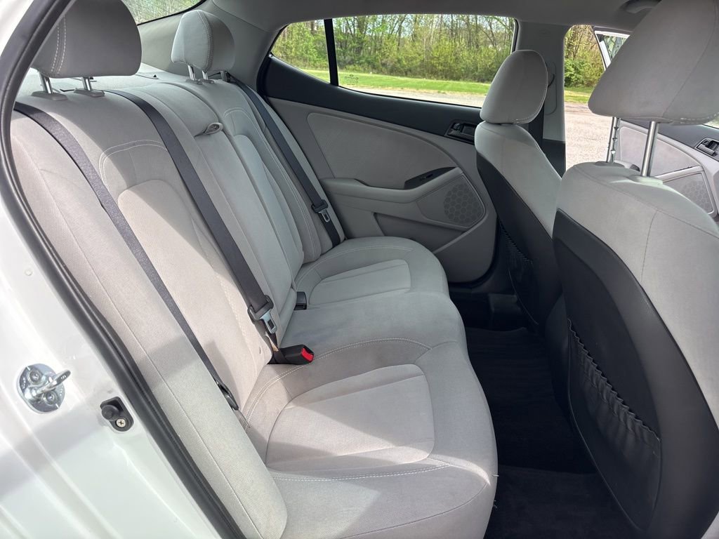 Used 2011 Kia Optima LX w/ Convenience Pkg image 28