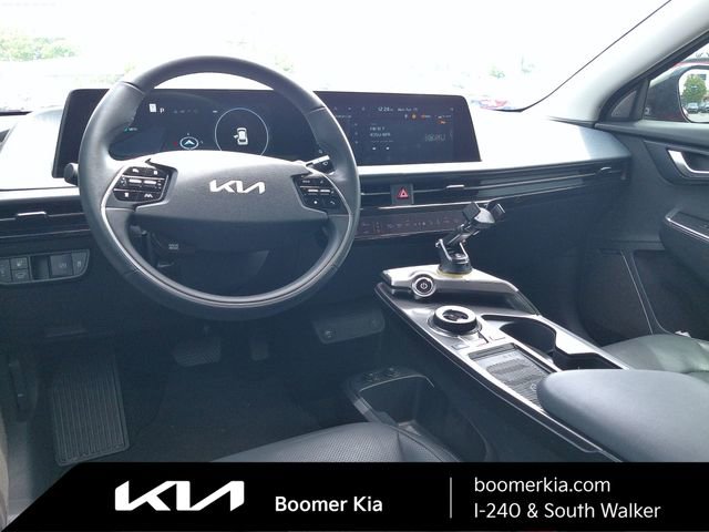 Used 2022 Kia EV6 Wind RWD image 8