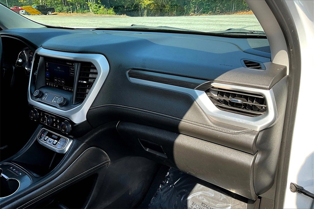 Certified 2023 GMC Acadia SLT image 24