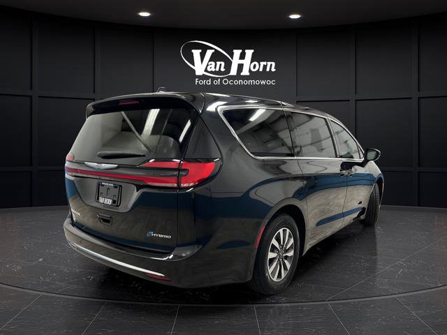 Used 2022 Chrysler Pacifica Touring-L FWD image 7